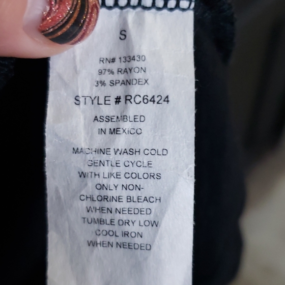 NWOT Cutout Sleeve Tunic - Picture 6 of 6